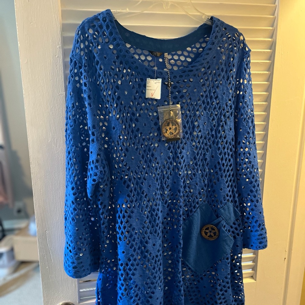 Kaktus Vibrant Blue Mesh Top/cover up, size 3X.  NWT.